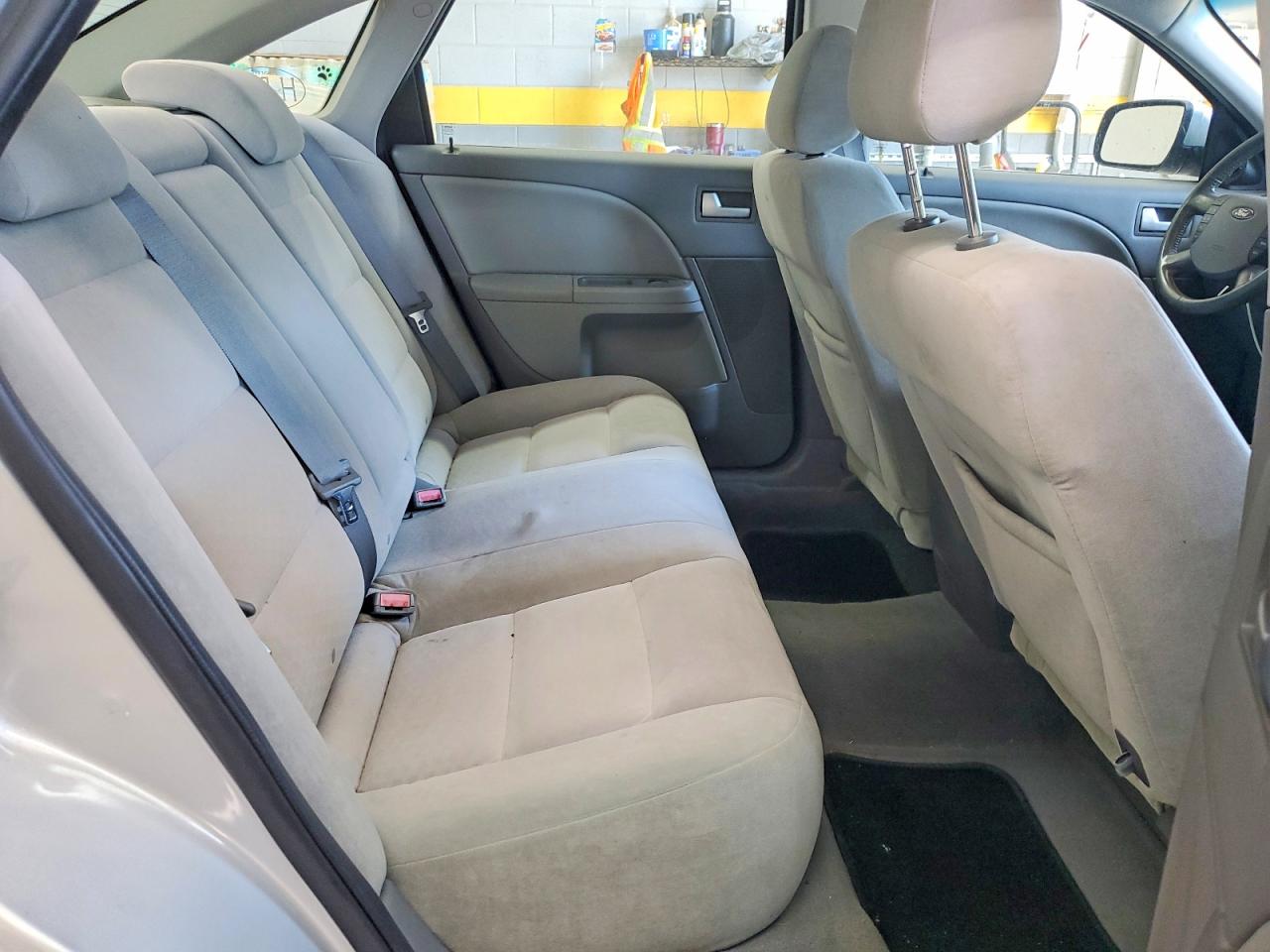 2005 Ford Five Hundred Sel Silver vin: 1FAFP24155G133992