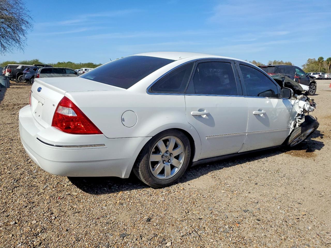 2005 Ford Five Hundred Sel Белый vin: 1FAFP24165G136237