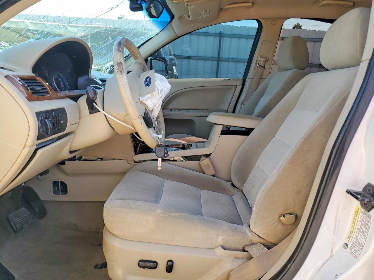 2005 Ford Five Hundred Sel Белый vin: 1FAFP24165G136237