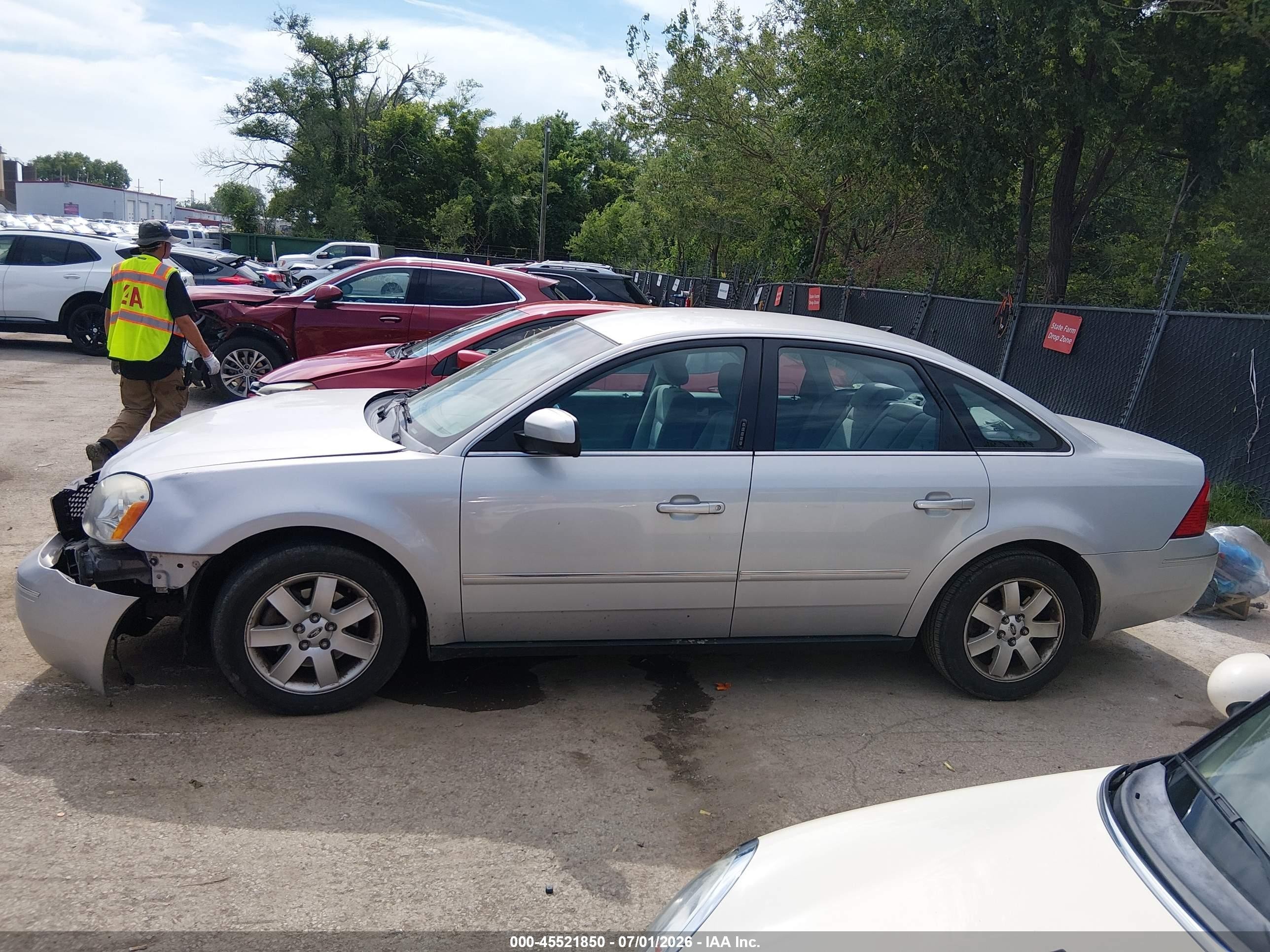 2005 Ford Five Hundred Sel Silver vin: 1FAFP24165G140580