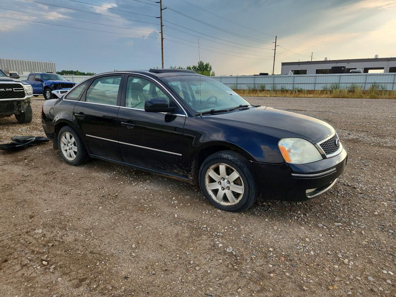 2005 Ford Five Hundred Sel Черный vin: 1FAFP24165G184255