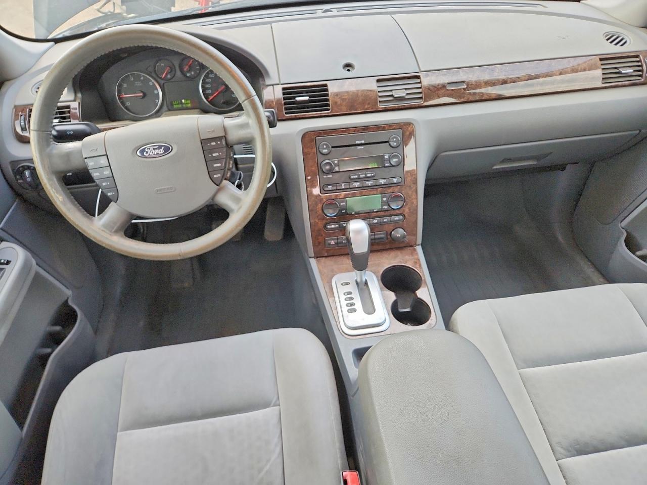 2005 Ford Five Hundred Sel Черный vin: 1FAFP24165G184255