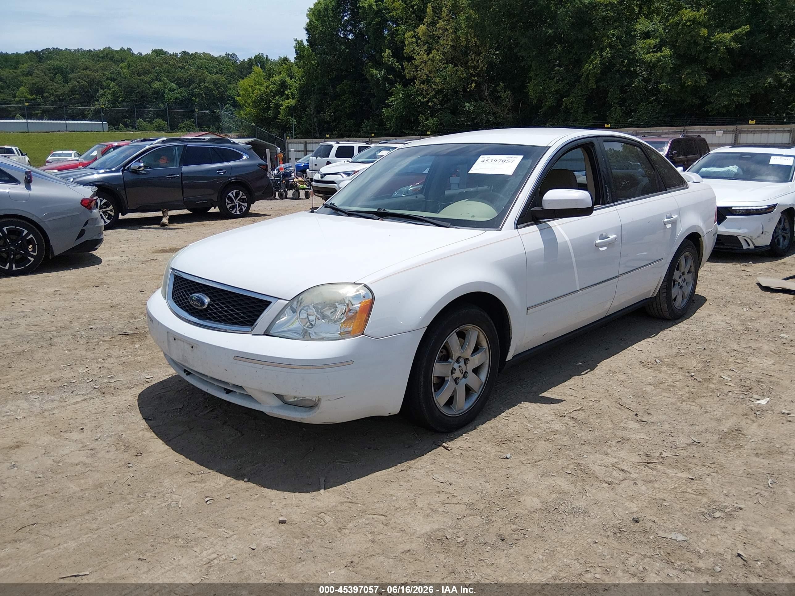 2006 Ford Five Hundred Sel White vin: 1FAFP24176G147233