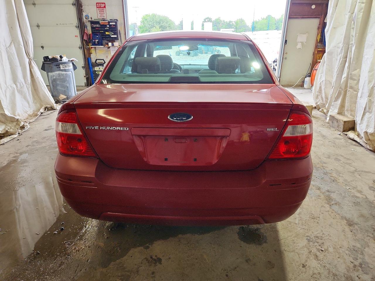 2005 Ford Five Hundred Sel Red vin: 1FAFP24185G113249