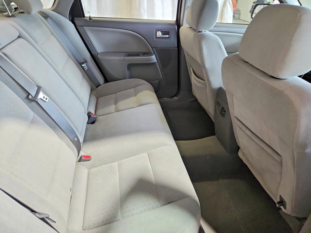2005 Ford Five Hundred Sel Red vin: 1FAFP24185G113249