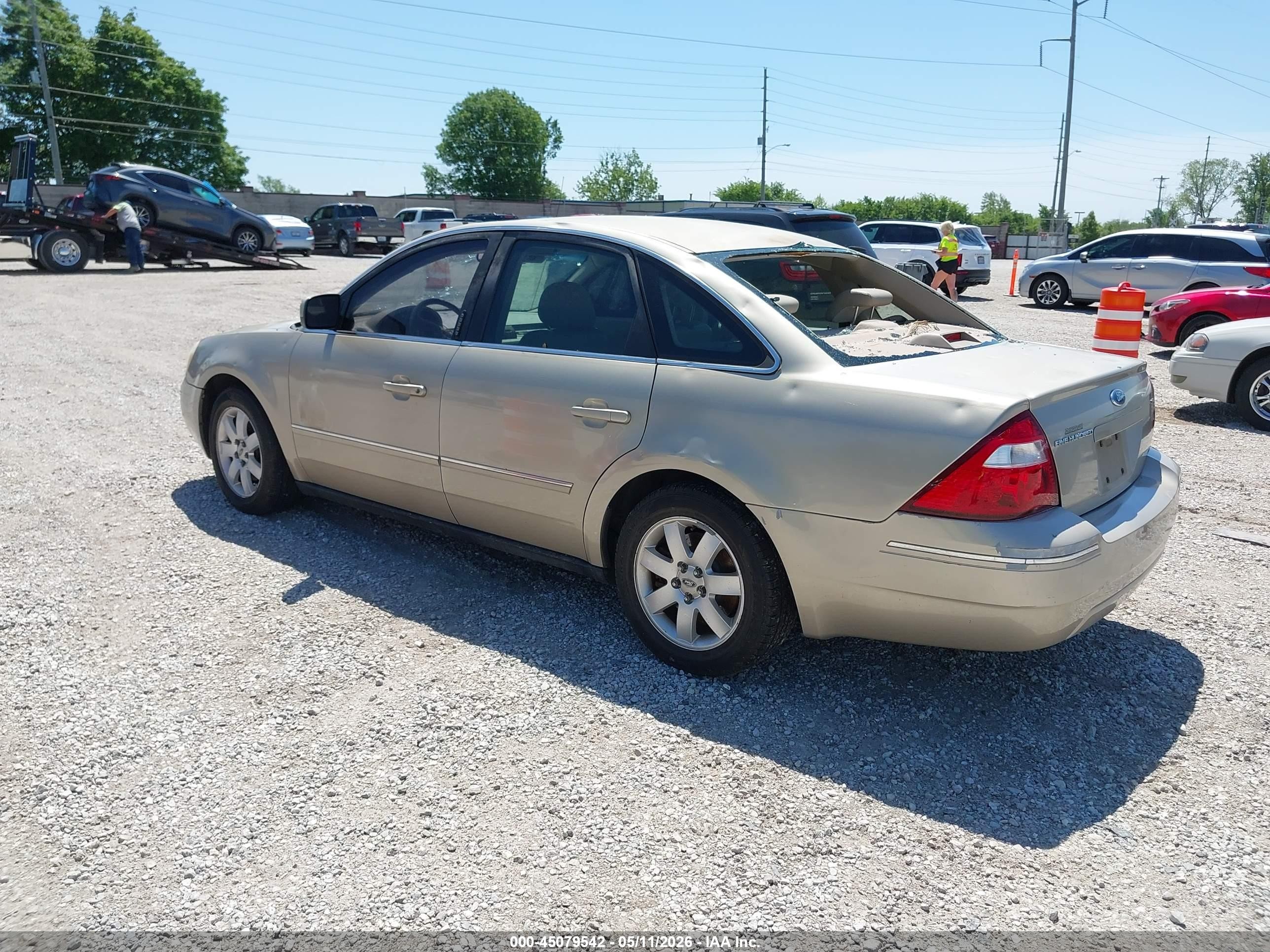 2005 Ford Five Hundred Sel Золотой vin: 1FAFP241X5G140789