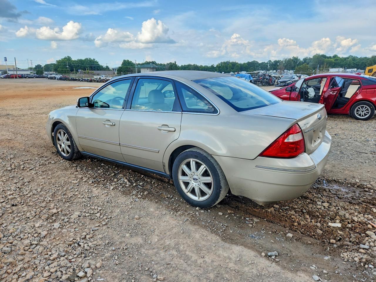 2005 Ford Five Hundred Limited Beige vin: 1FAFP25105G182922