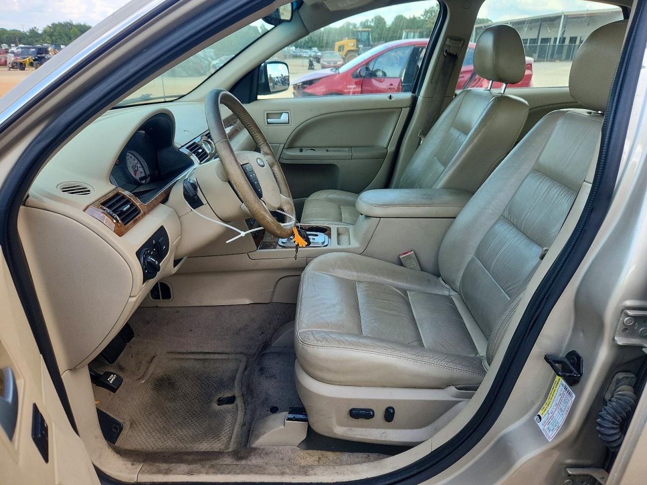 2005 Ford Five Hundred Limited Beige vin: 1FAFP25105G182922