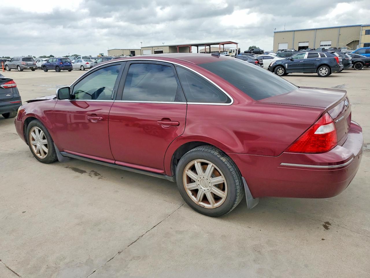 2007 Ford Five Hundred Limited Red vin: 1FAFP25117G119525