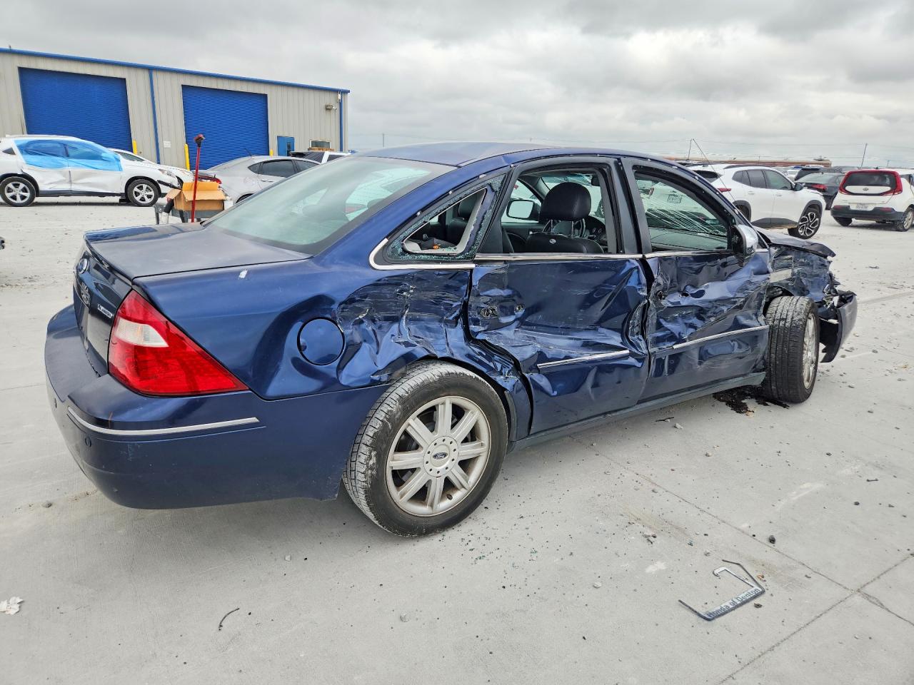 2005 Ford Five Hundred Limited Blue vin: 1FAFP25155G166795