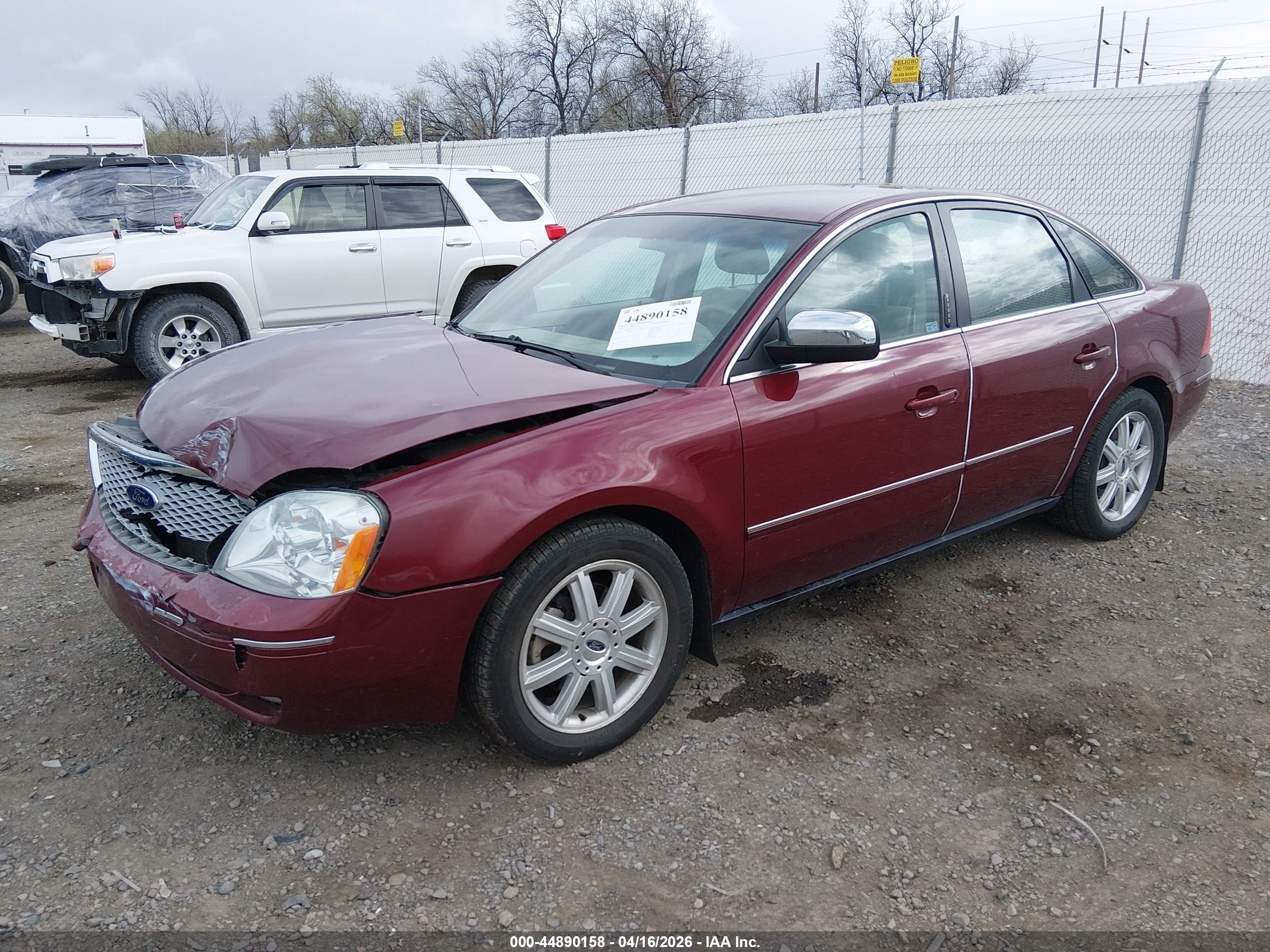 2005 Ford Five Hundred Limited Red vin: 1FAFP25175G176101