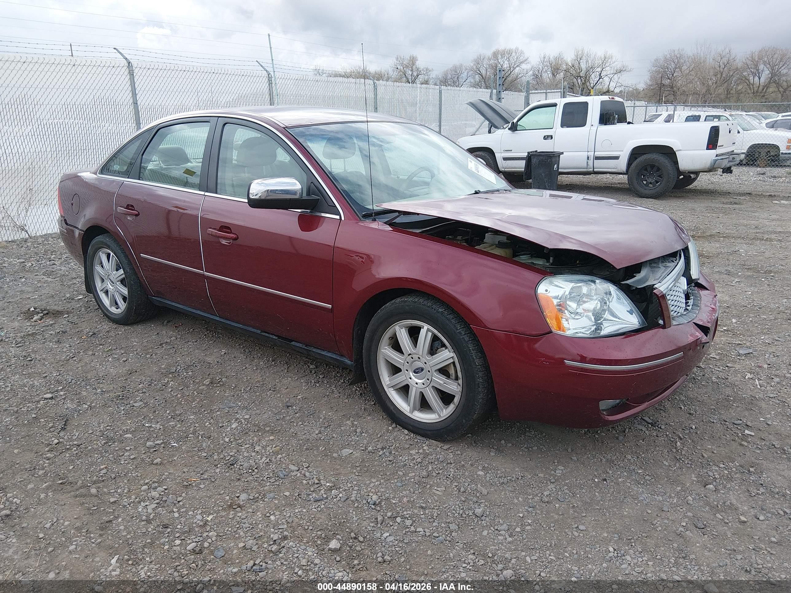 2005 Ford Five Hundred Limited Red vin: 1FAFP25175G176101