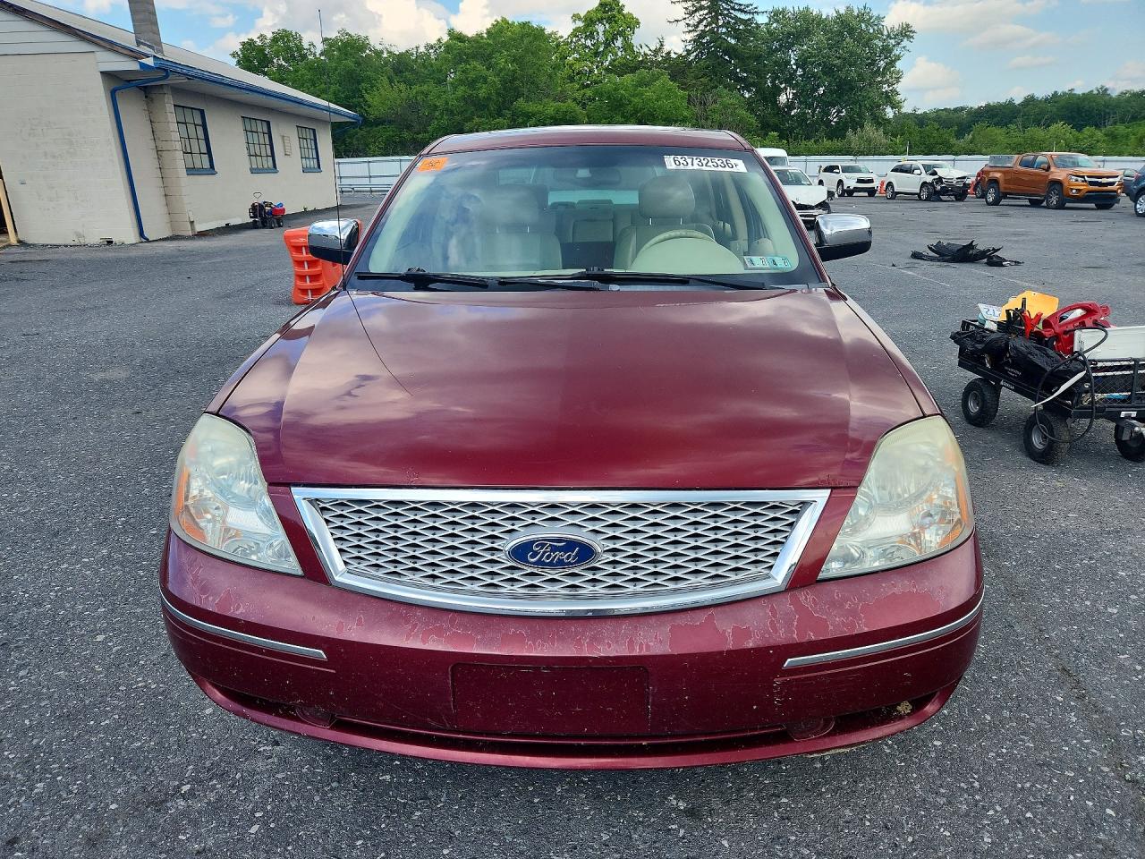 2005 Ford Five Hundred Limited Maroon vin: 1FAFP25195G203864
