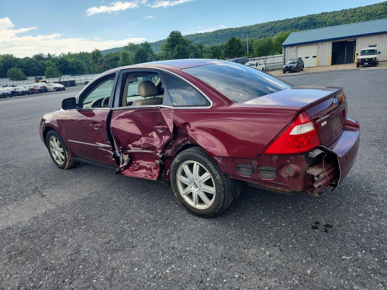 2005 Ford Five Hundred Limited Maroon vin: 1FAFP25195G203864