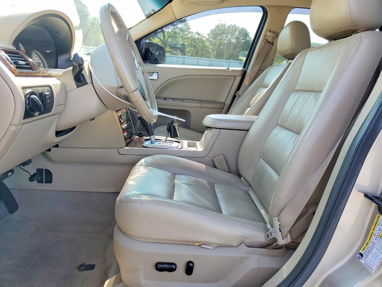2006 Ford Five Hundred Limited Gold vin: 1FAFP25196G128181