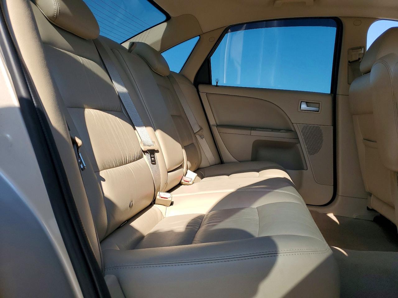 2006 Ford Five Hundred Limited Gold vin: 1FAFP25196G128181