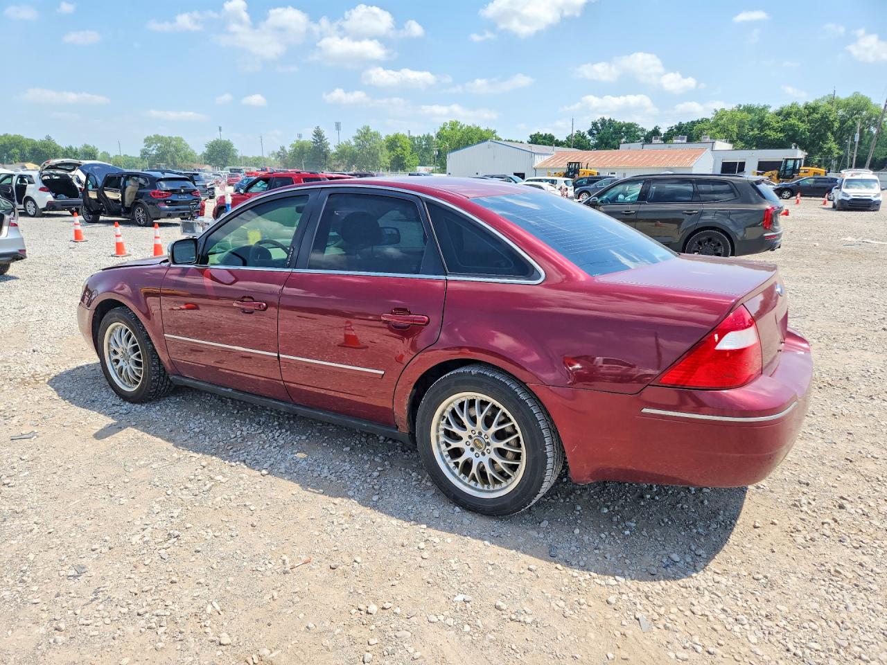 2005 Ford Five Hundred Limited Red vin: 1FAFP251X5G146686