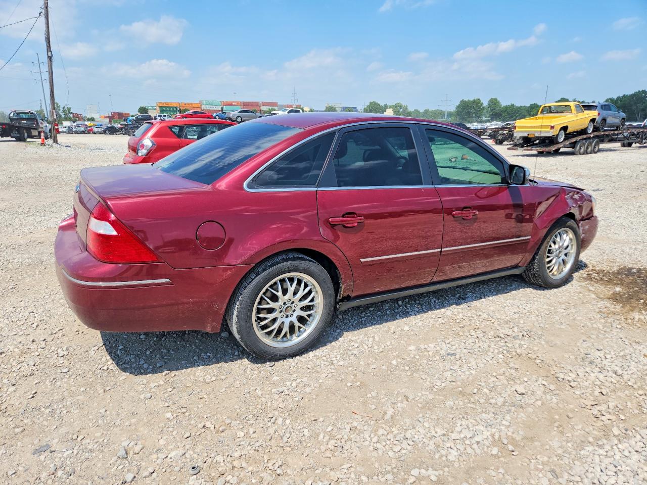 2005 Ford Five Hundred Limited Red vin: 1FAFP251X5G146686