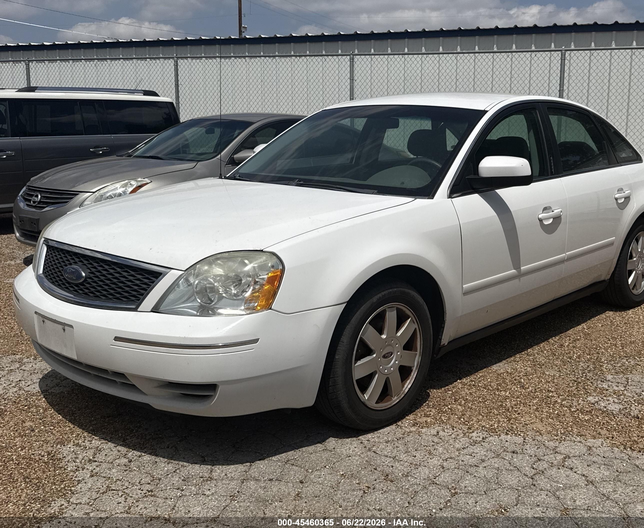 2006 Ford Five Hundred Se White vin: 1FAFP26136G130104