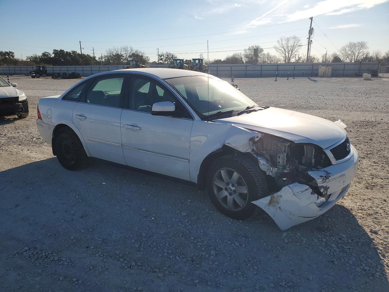 2006 Ford Five Hundred Sel White vin: 1FAFP27186G120375