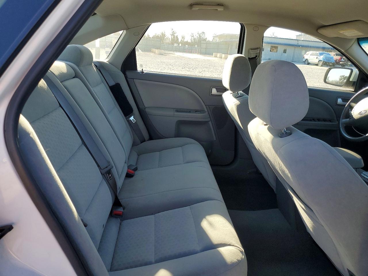 2006 Ford Five Hundred Sel White vin: 1FAFP27186G120375