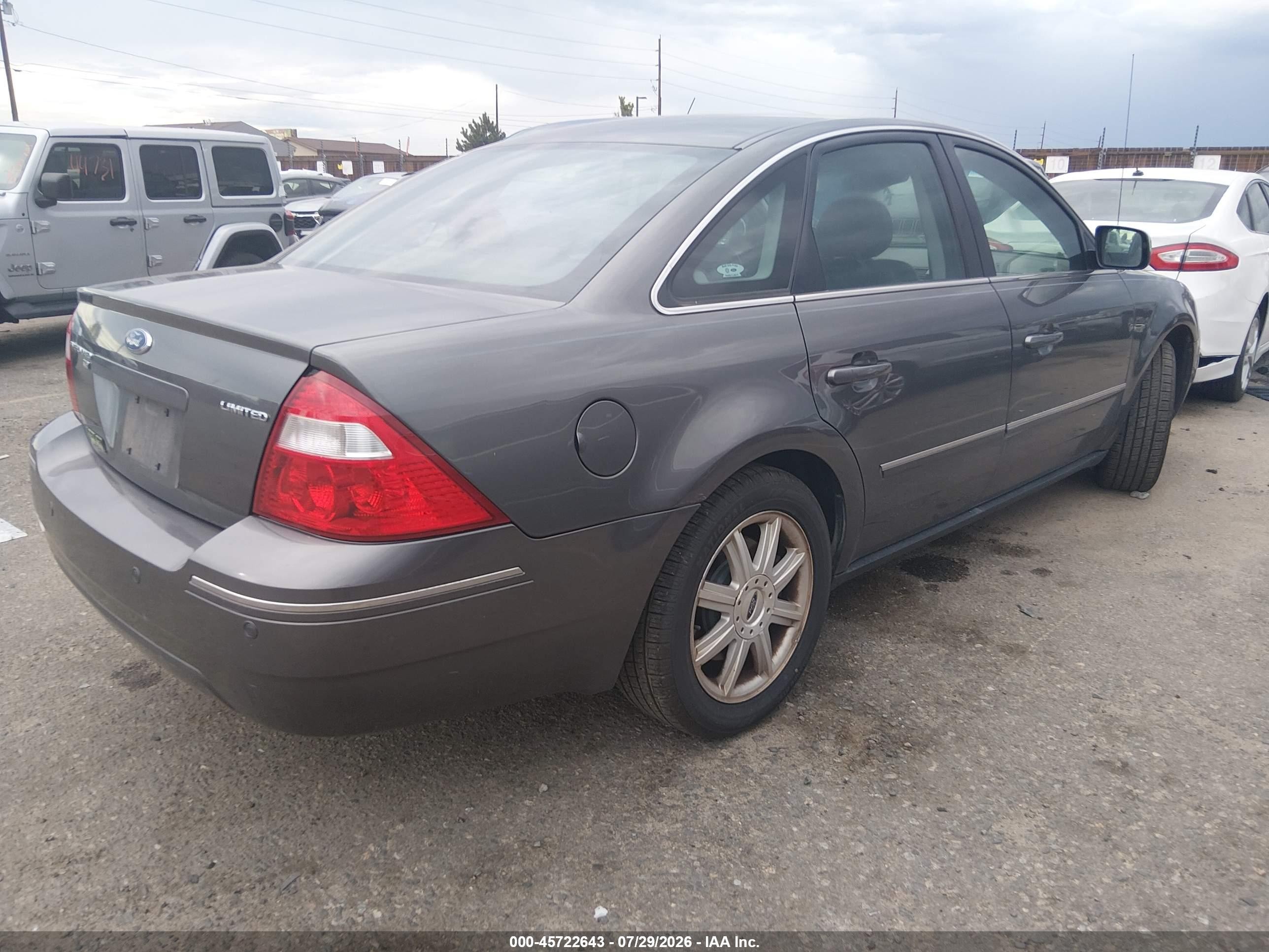 2005 Ford Five Hundred Limited Gray vin: 1FAFP28165G123160