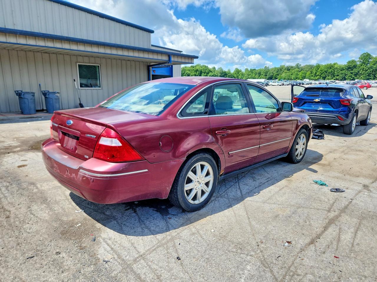 2005 Ford Five Hundred Limited Burgundy vin: 1FAFP28185G125671