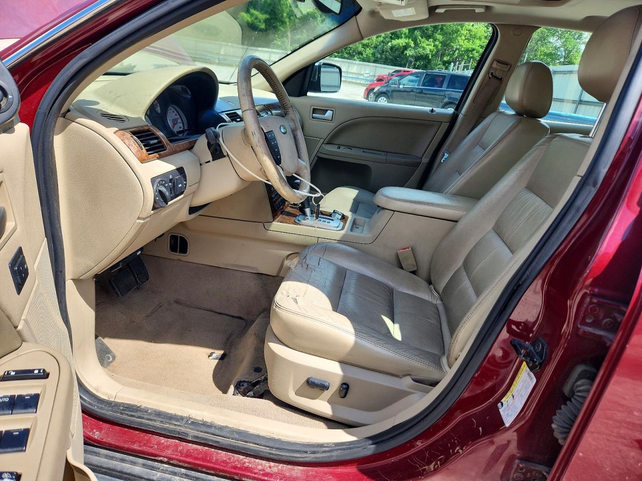 2005 Ford Five Hundred Limited Burgundy vin: 1FAFP28185G125671