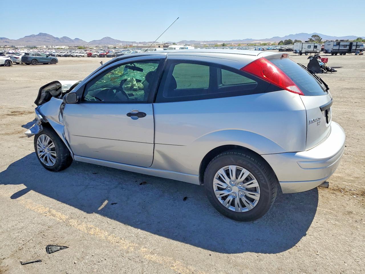 2007 Ford Focus Zx3 Серебряный vin: 1FAFP31N07W247324