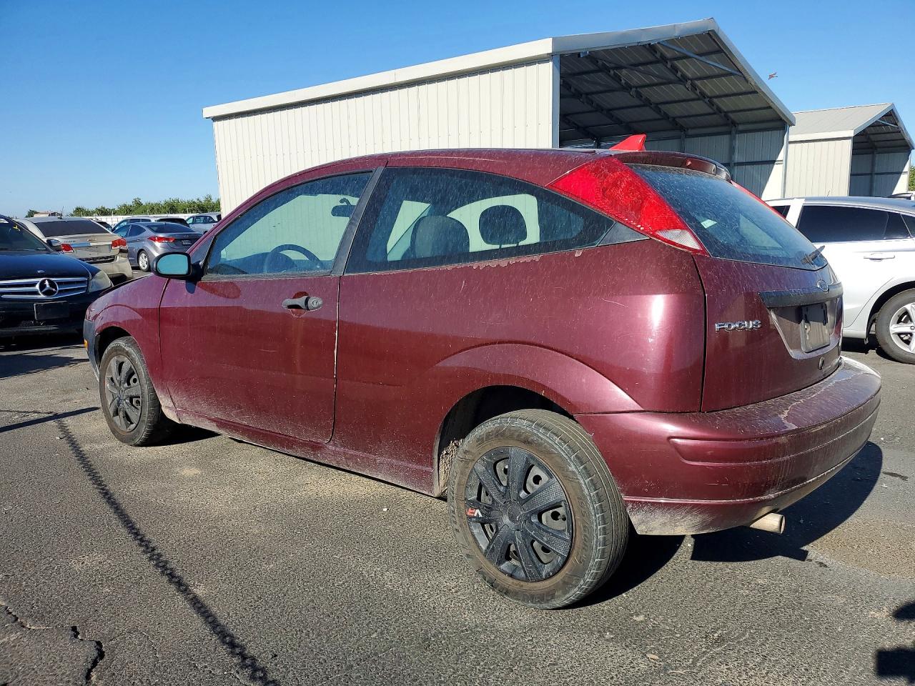 2007 Ford Focus Zx3 Burgundy vin: 1FAFP31N27W287596