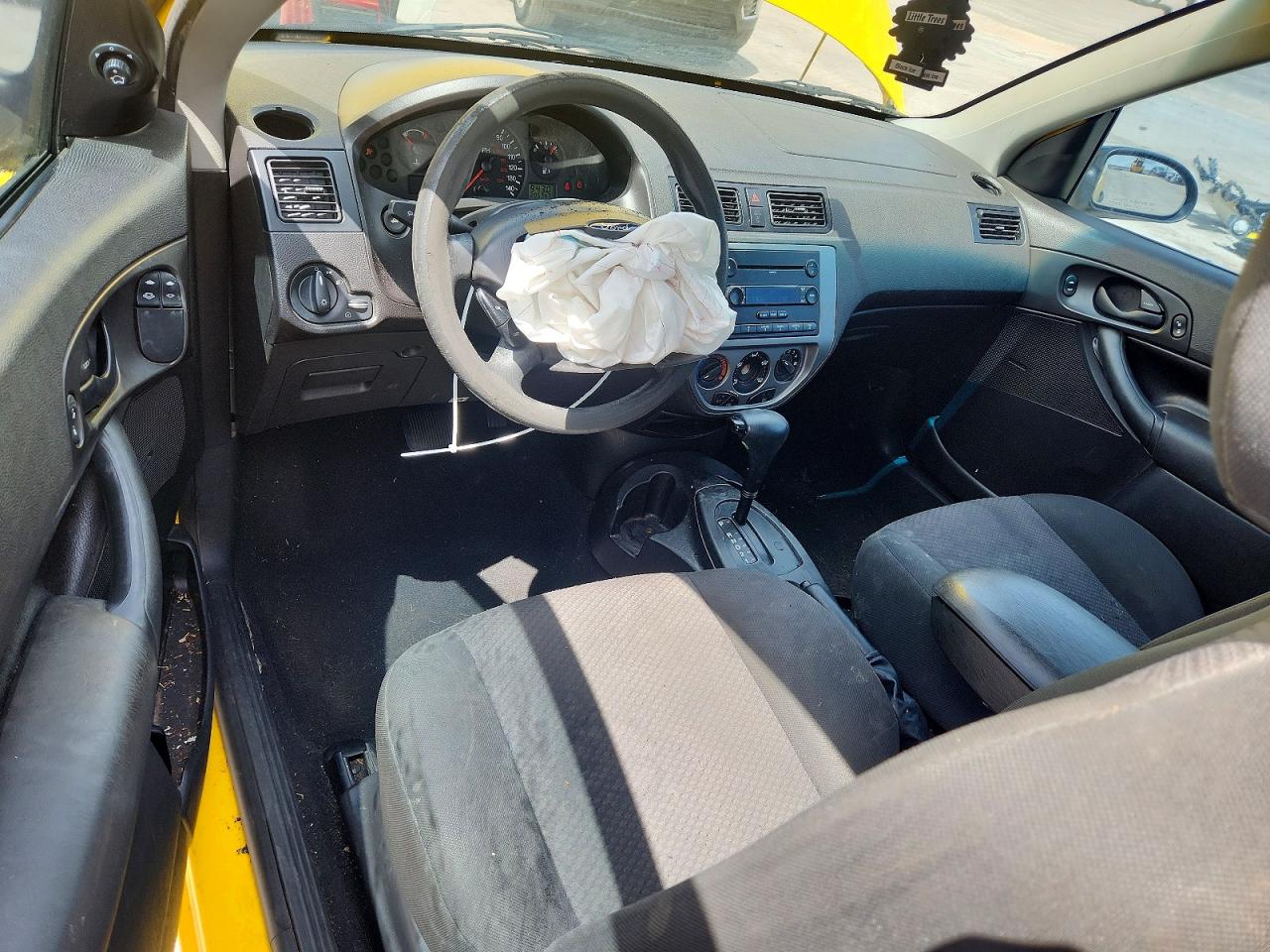 2006 Ford Focus Zx3 Желтый vin: 1FAFP31N36W178787