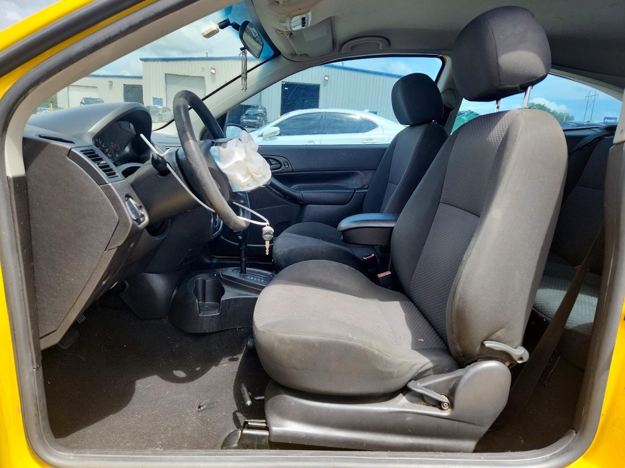 2006 Ford Focus Zx3 Желтый vin: 1FAFP31N36W178787