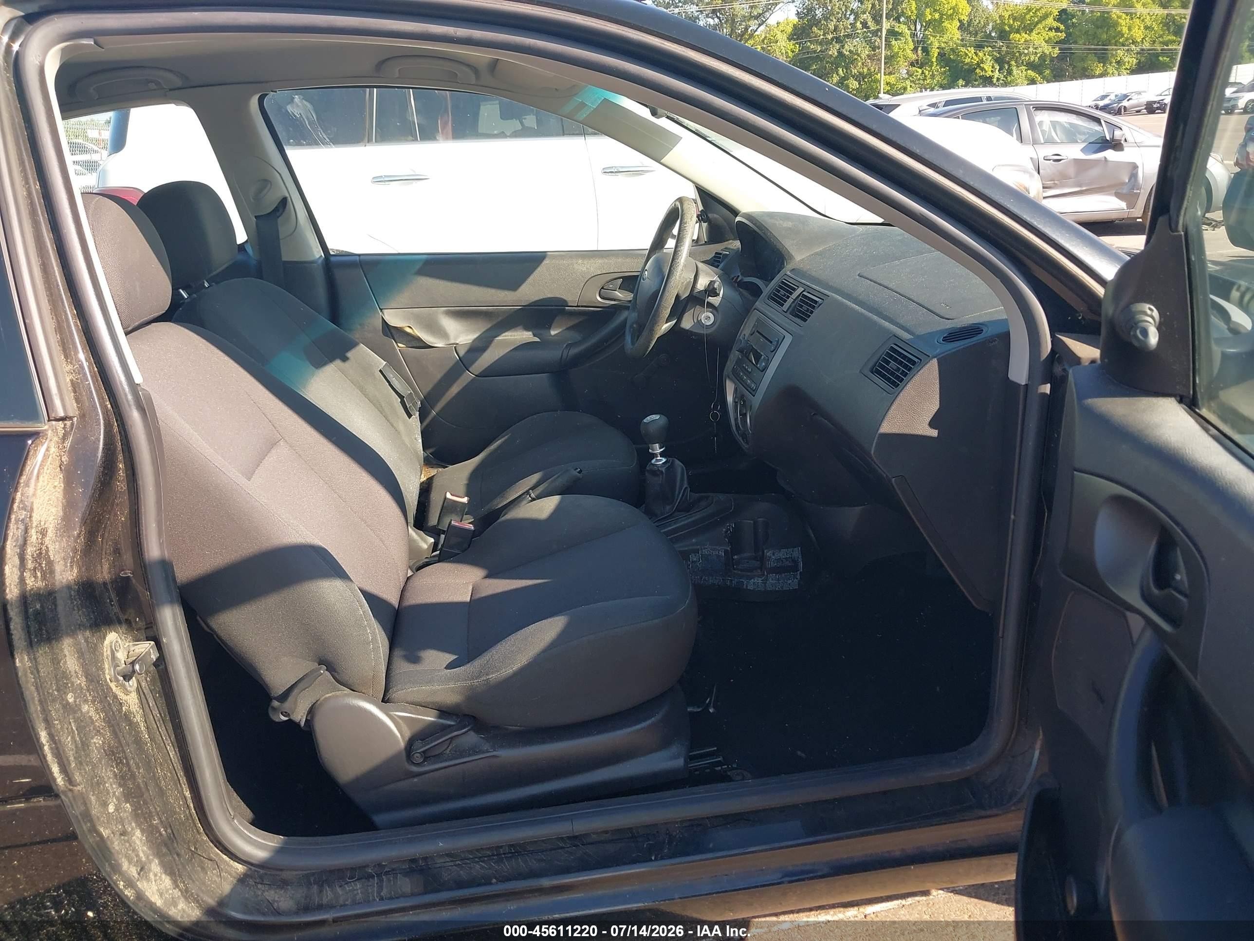 2006 Ford Focus Zx3 Black vin: 1FAFP31N36W248854