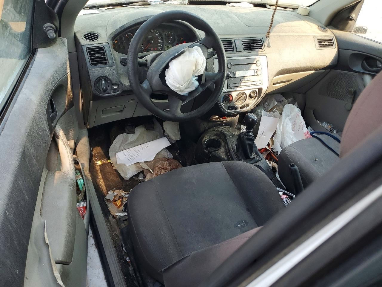 2007 Ford Focus Zx3 White vin: 1FAFP31N57W117376