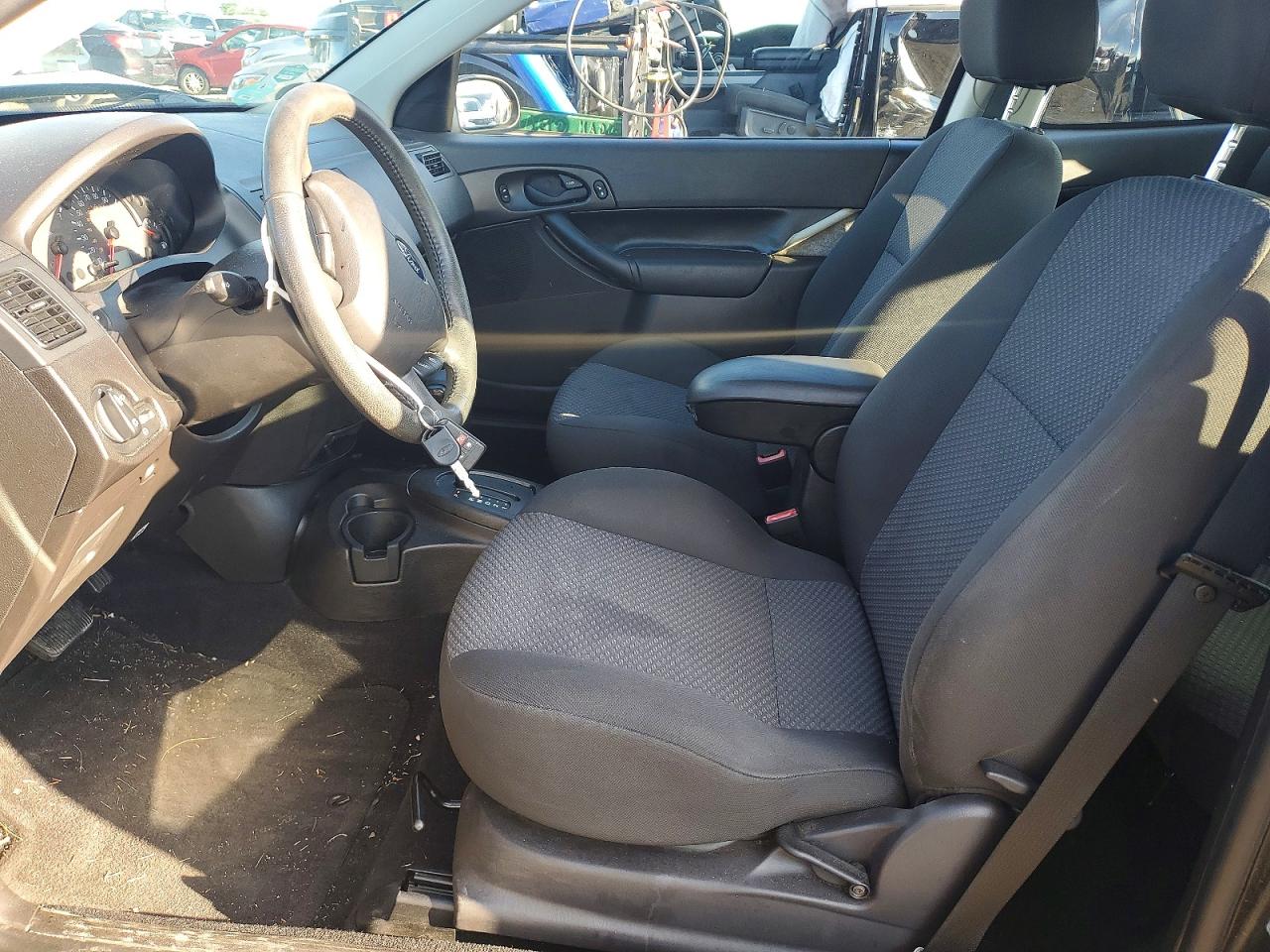2006 Ford Focus Black vin: 1FAFP31N96W147494