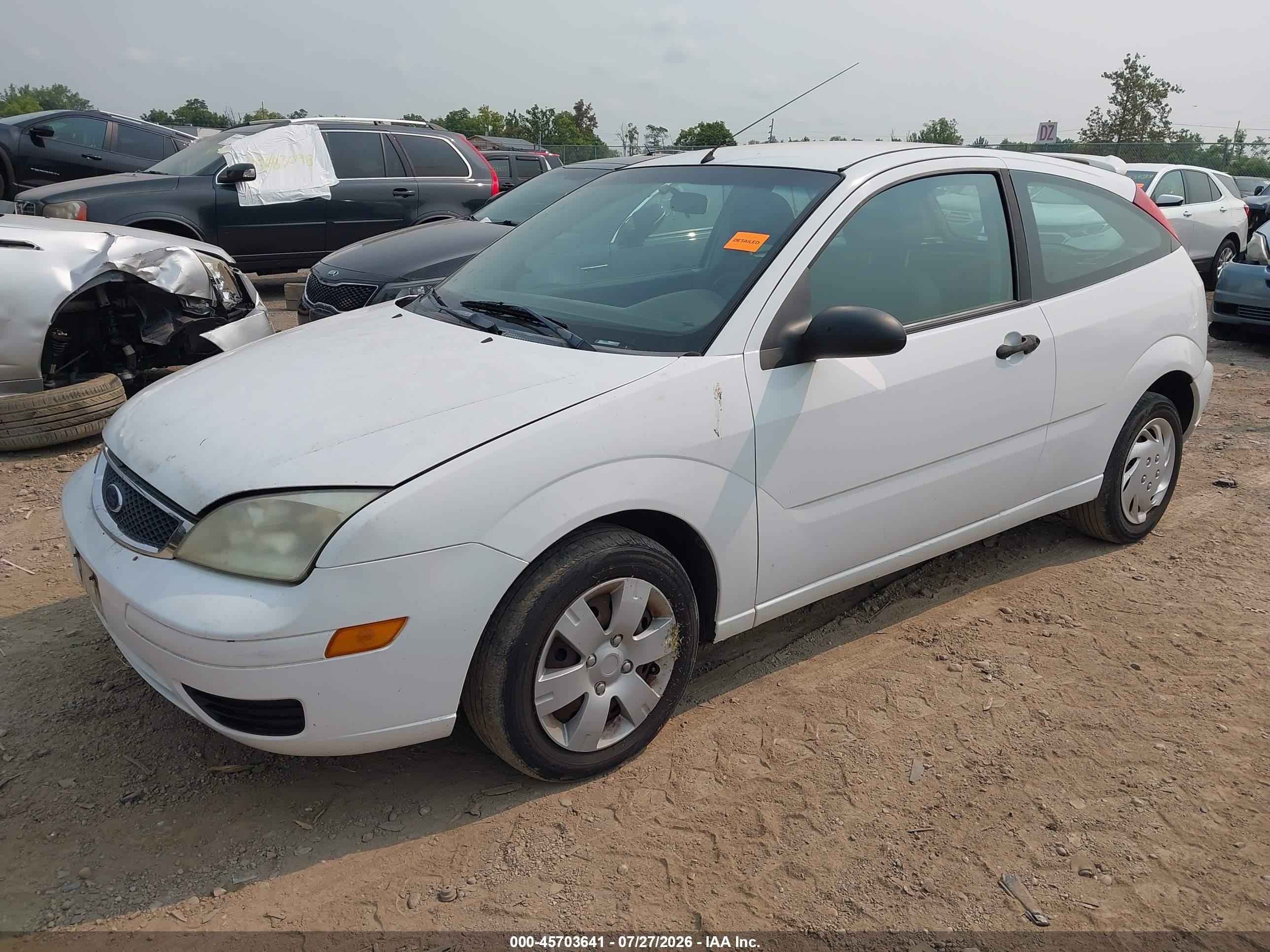 2007 Ford Focus S/se/ses White vin: 1FAFP31N97W192503