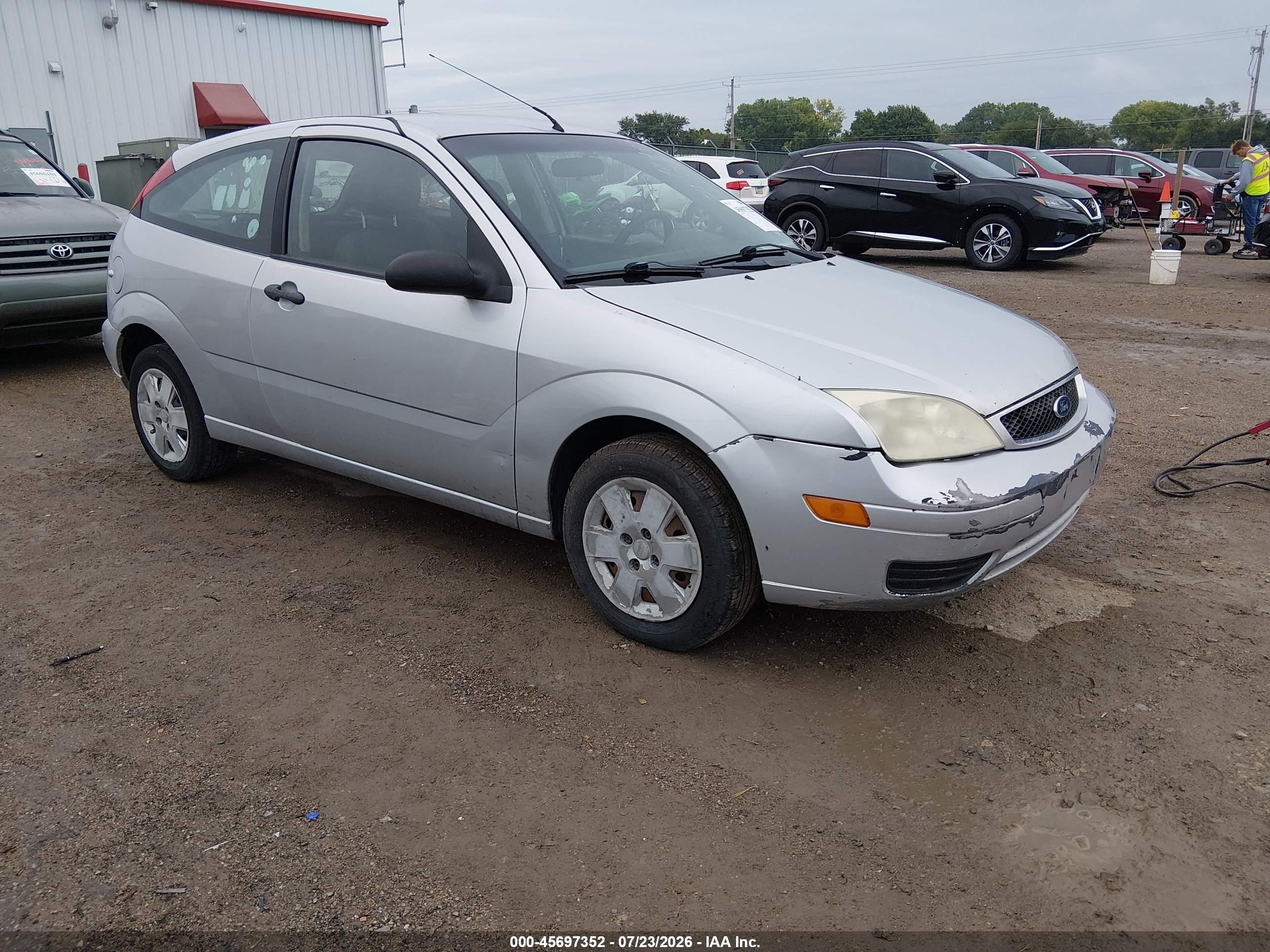 2007 Ford Focus S/se/ses Серебряный vin: 1FAFP31N97W314597