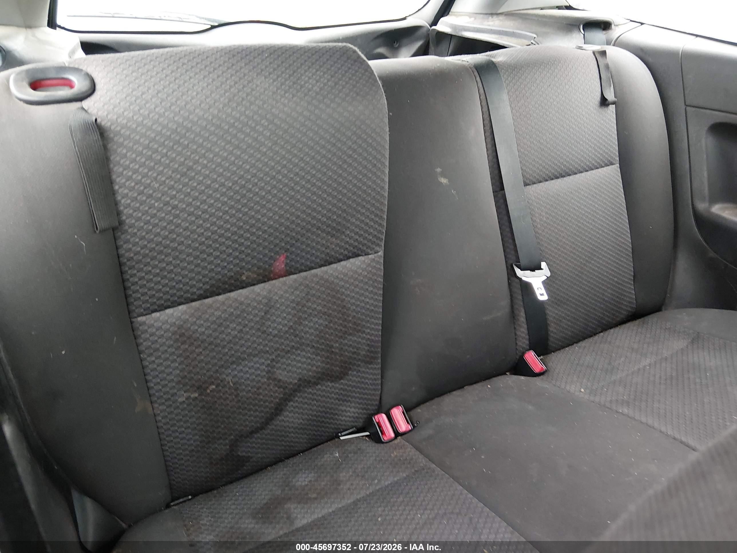 2007 Ford Focus S/se/ses Silver vin: 1FAFP31N97W314597