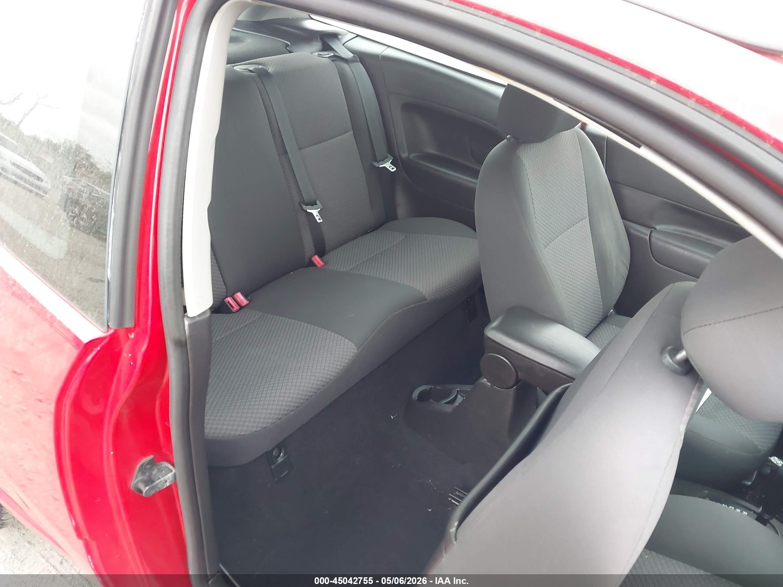 2007 Ford Focus S/se/ses Красный vin: 1FAFP31NX7W247007