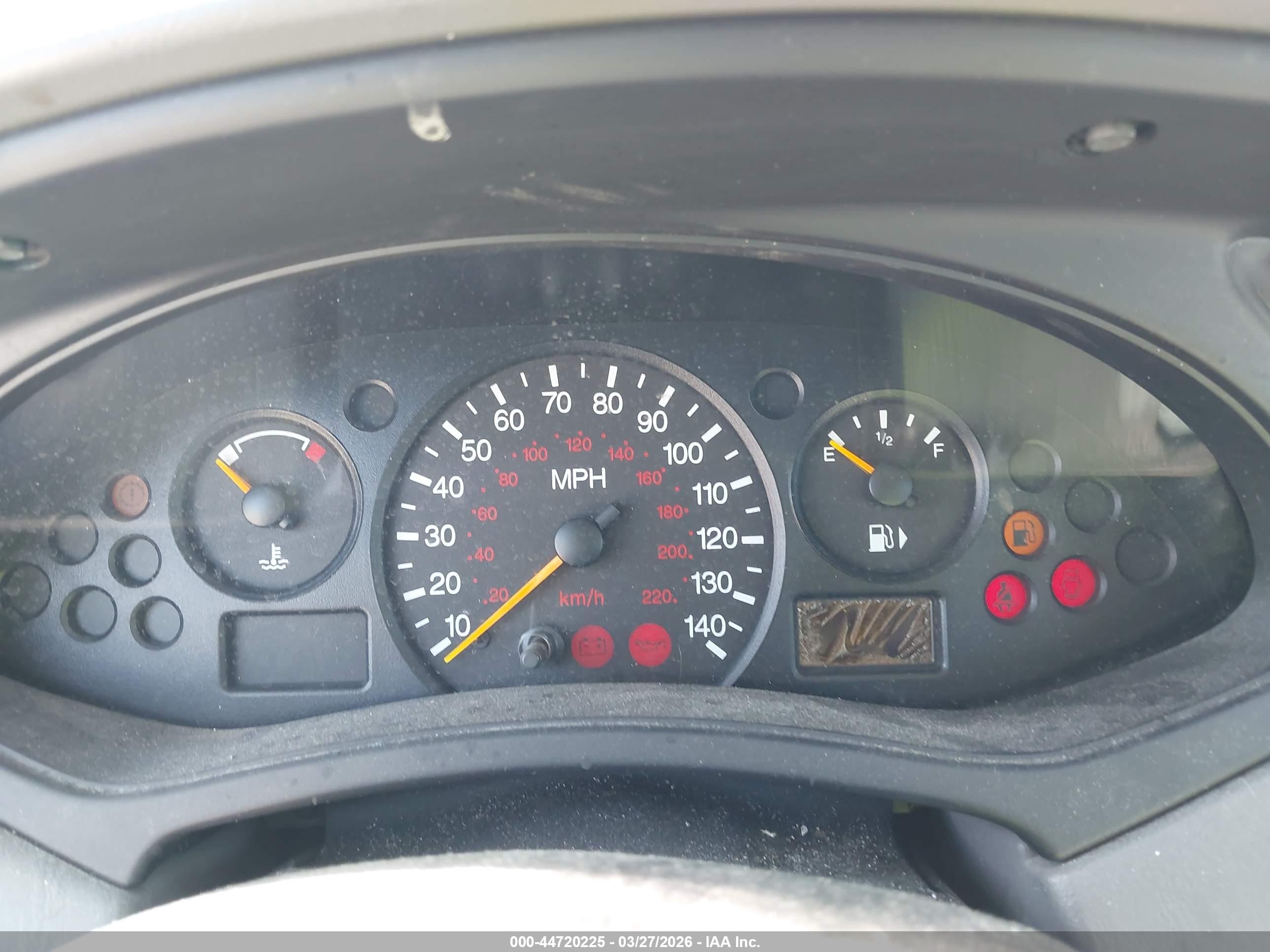 2001 Ford Focus Lx Белый vin: 1FAFP33P01W123978