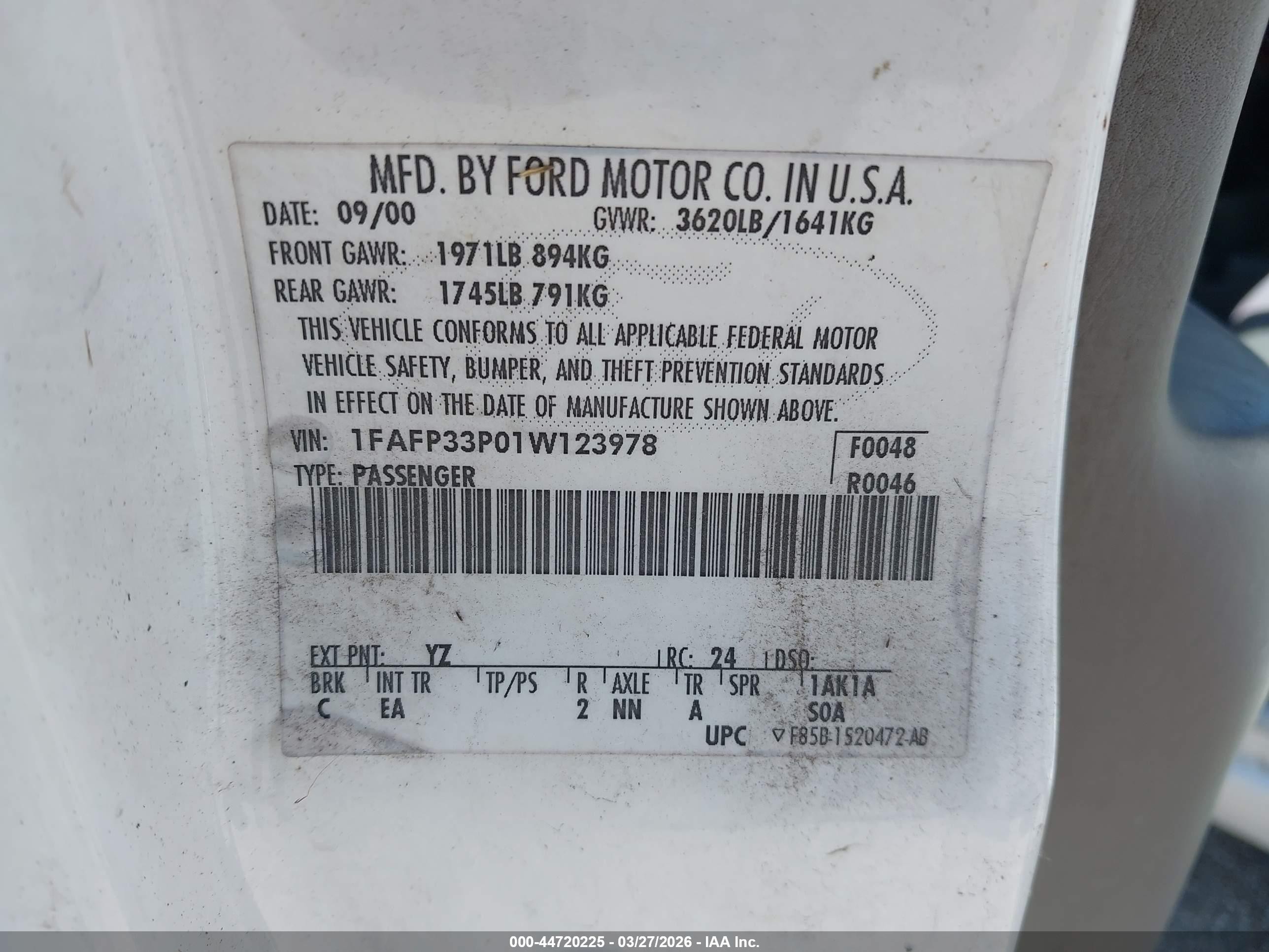 2001 Ford Focus Lx Белый vin: 1FAFP33P01W123978