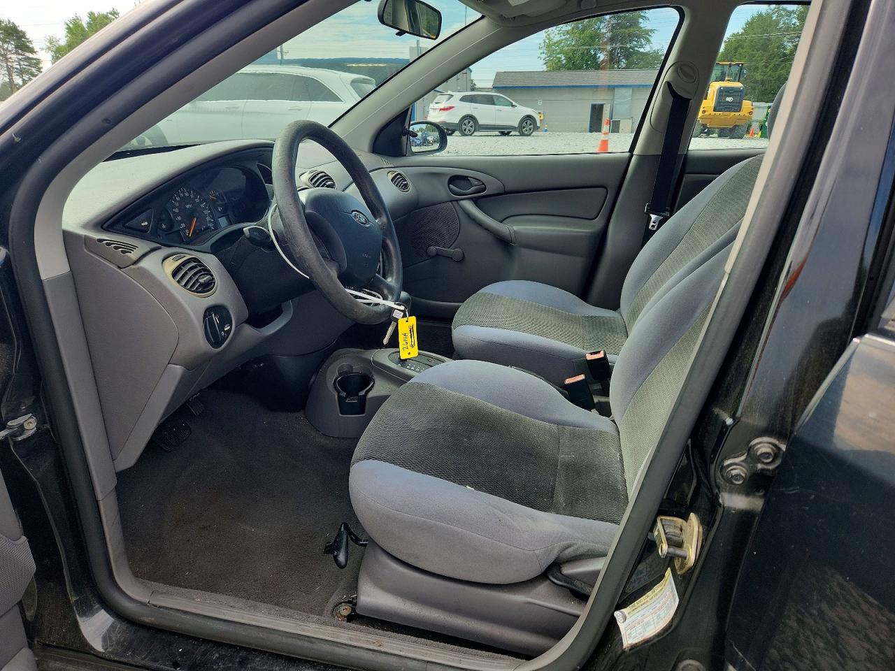 2004 Ford Focus Lx Black vin: 1FAFP33P04W160999