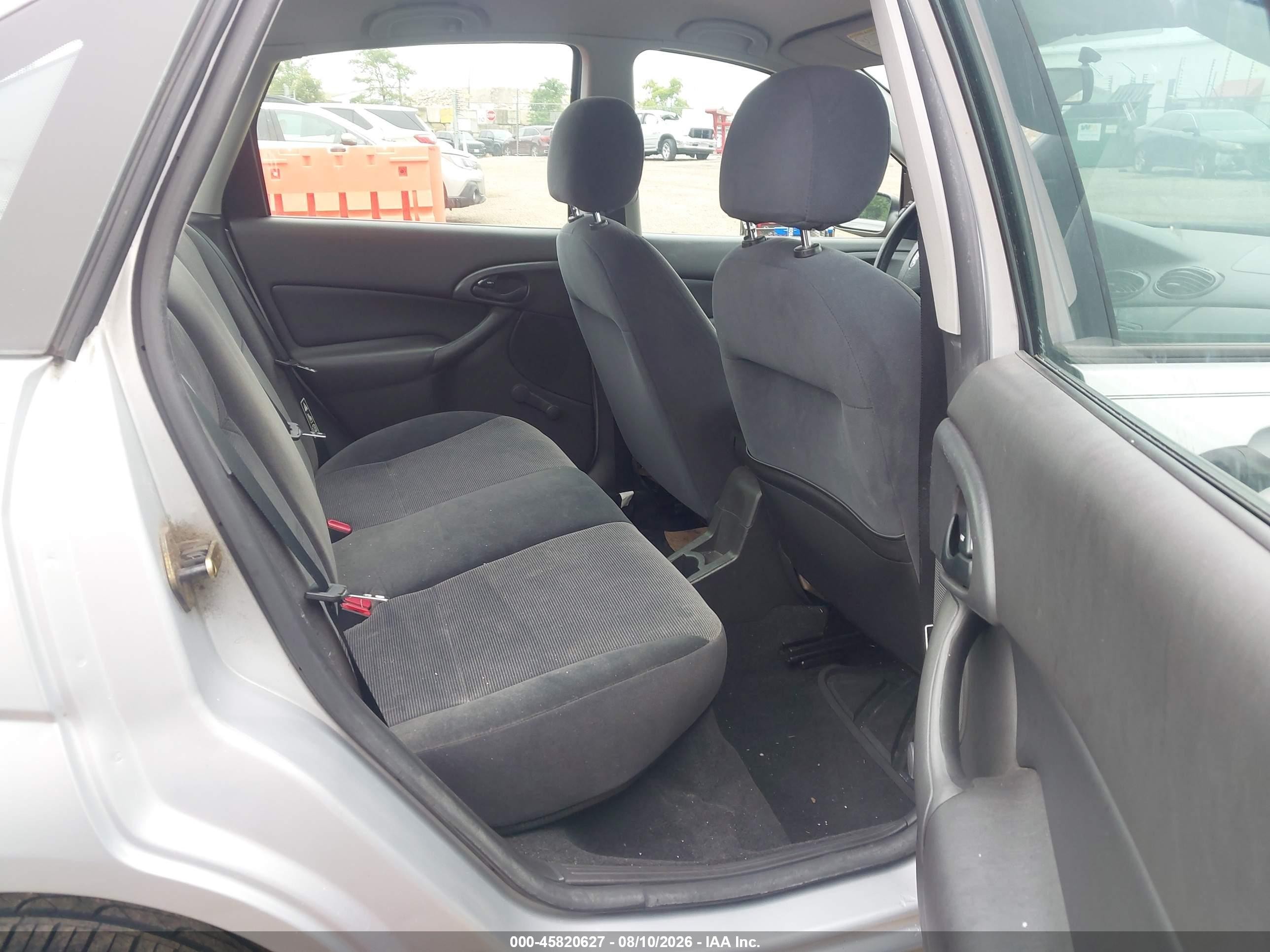 2002 Ford Focus Lx Base/lx Premium Silver vin: 1FAFP33P12W265581