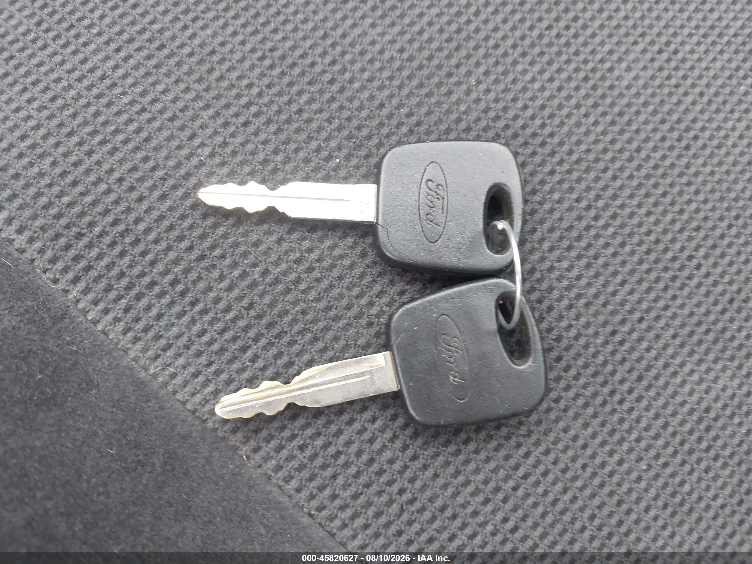 2002 Ford Focus Lx Base/lx Premium Silver vin: 1FAFP33P12W265581