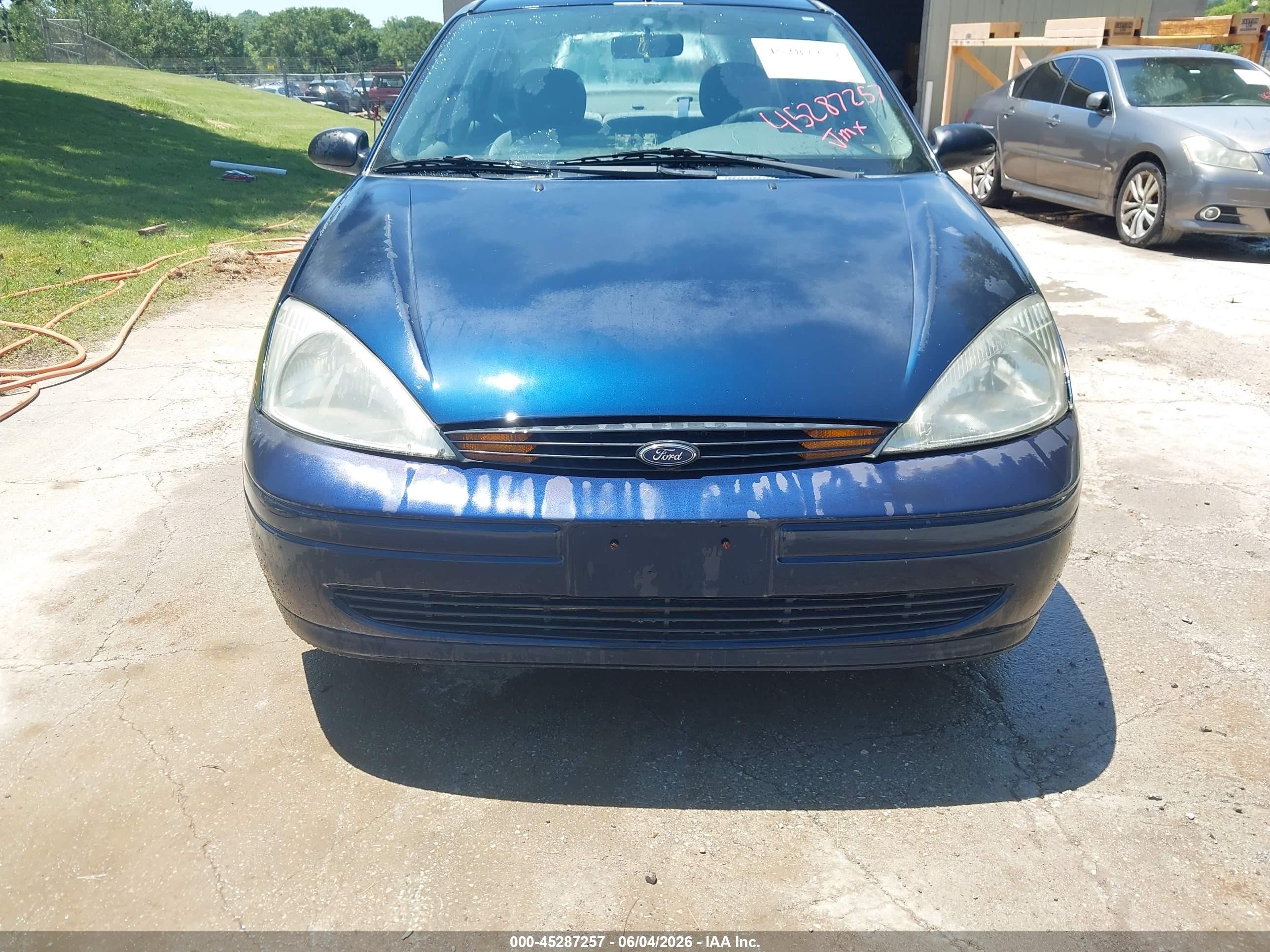 2002 Ford Focus Lx Blue vin: 1FAFP33P32W282639