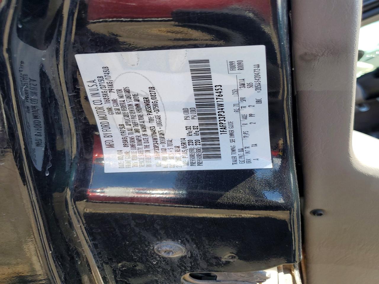 2004 Ford Focus Black vin: 1FAFP33P34W176453