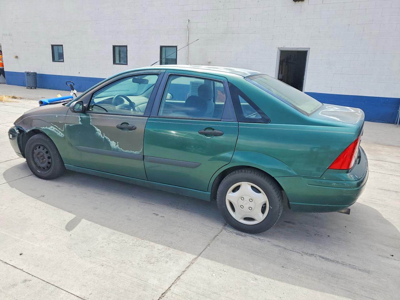 2001 Ford Focus Lx Teal vin: 1FAFP33P71W156959