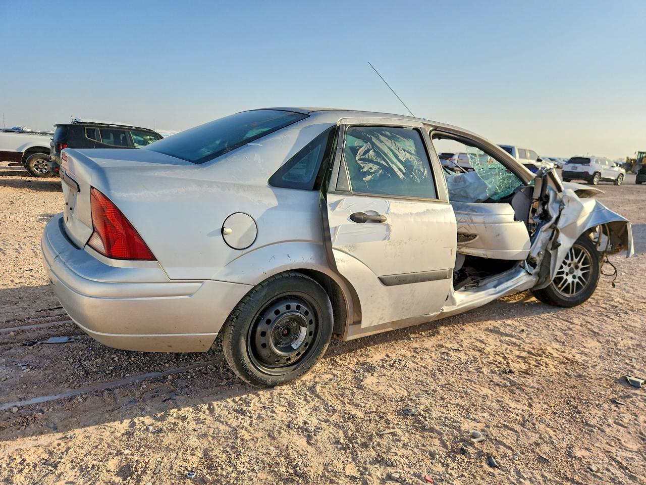 2002 Ford Focus Lx Silver vin: 1FAFP33P72W259980