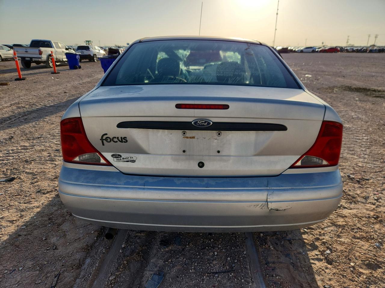 2002 Ford Focus Lx Silver vin: 1FAFP33P72W259980