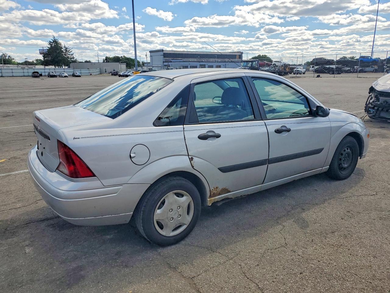 2002 Ford Focus Lx Gray vin: 1FAFP33P72W300270
